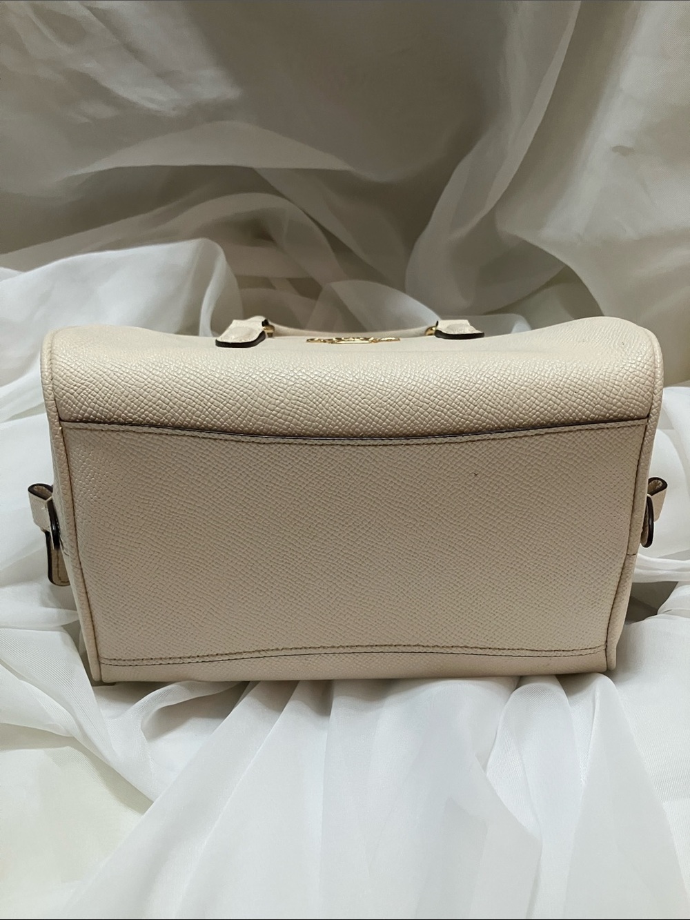 Sydney Satchel - Picture 5 of 11